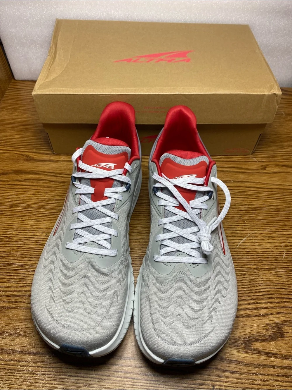 Altra Torin 7 Gray Red Men’s Size 12 Athletic Running Walking Shoes Sneakers New
